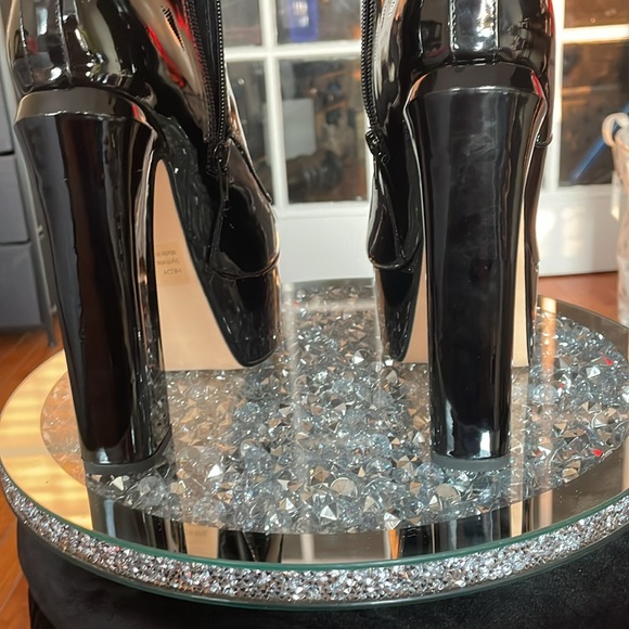 Hedy Lemon drop by privileged lace up patent glossy black chunky platform boots - Picture 12 of 16